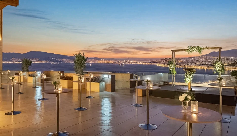 هتل حیات ریجنسی ازمیر ایستینیه پارک